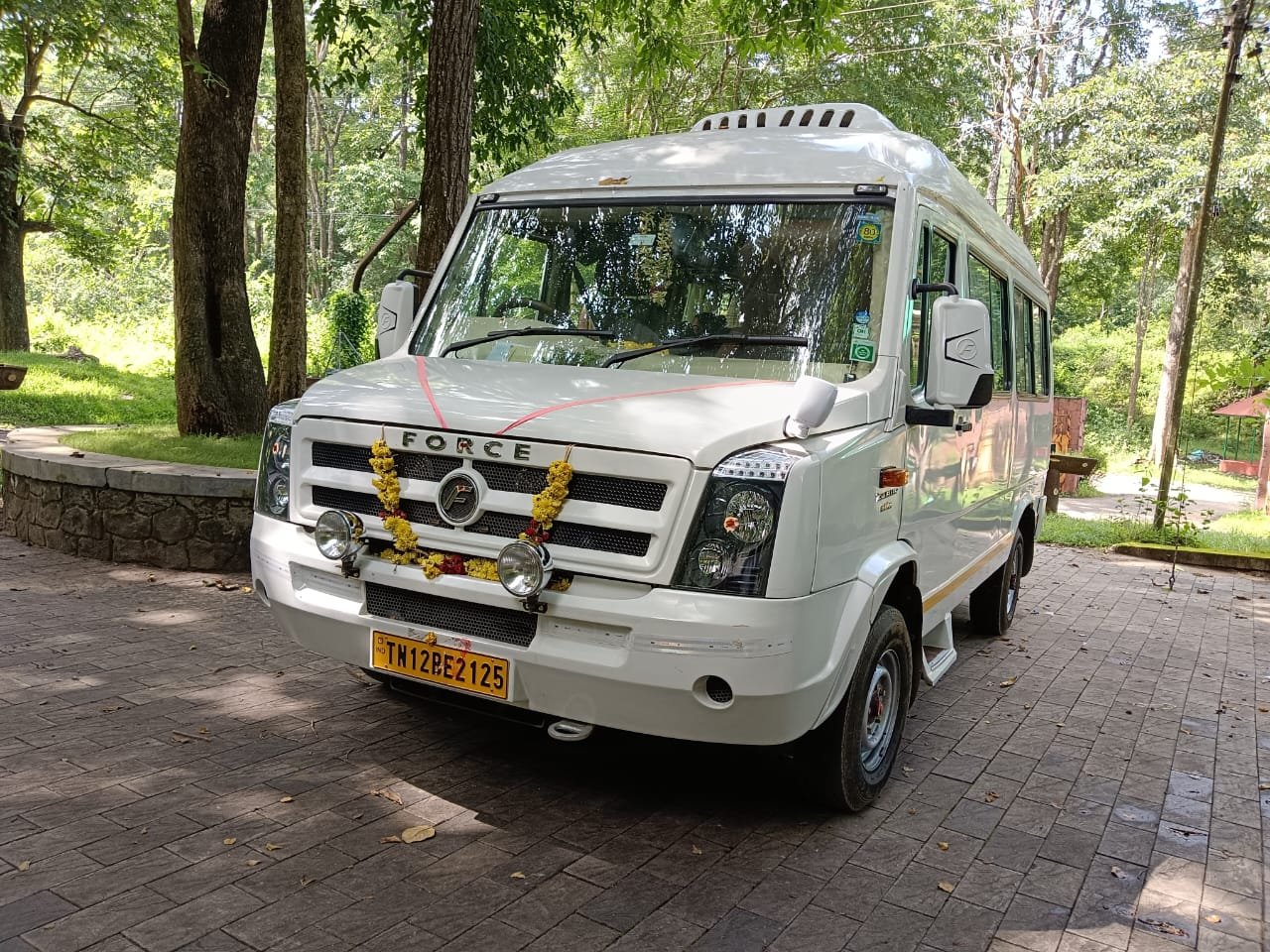 Mini Bus